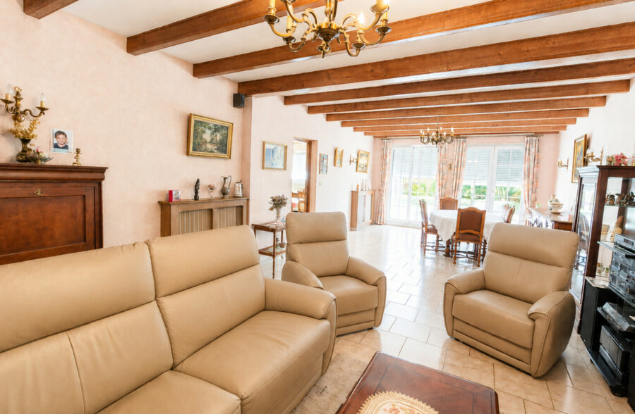Maison 7 pièces 210 m2 5 chambres