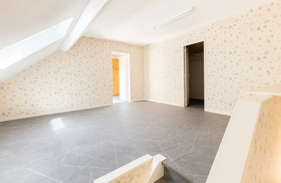 Maison 7 pièces 210 m2 5 chambres