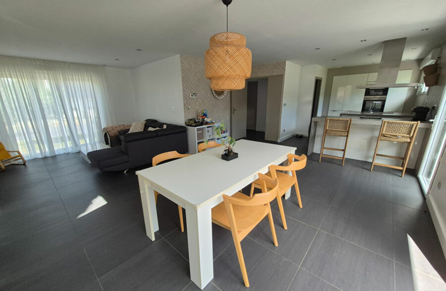Pavillon individuel récent 140m²