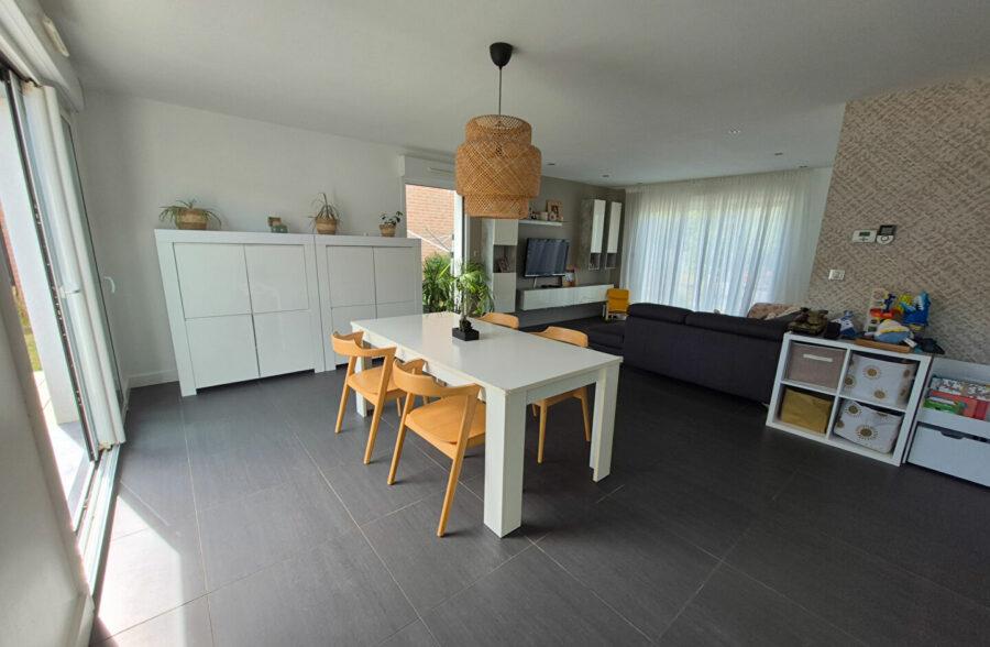 Pavillon individuel récent 140m²