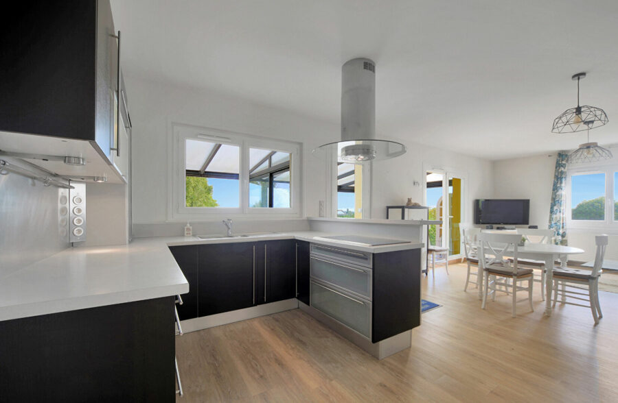 Maison Lillers 7 chambres jardin sous sol complet et dépendances