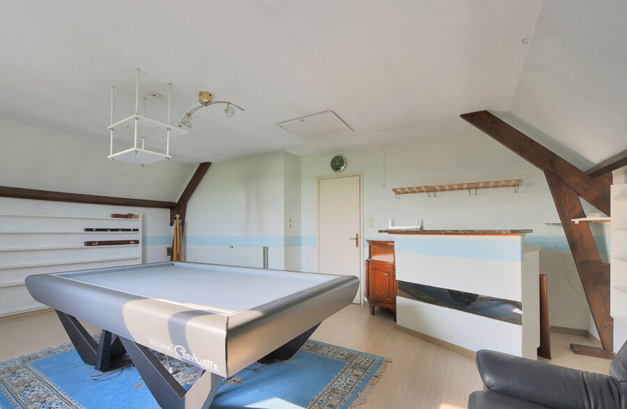 Maison Lillers 7 chambres jardin sous sol complet et dépendances
