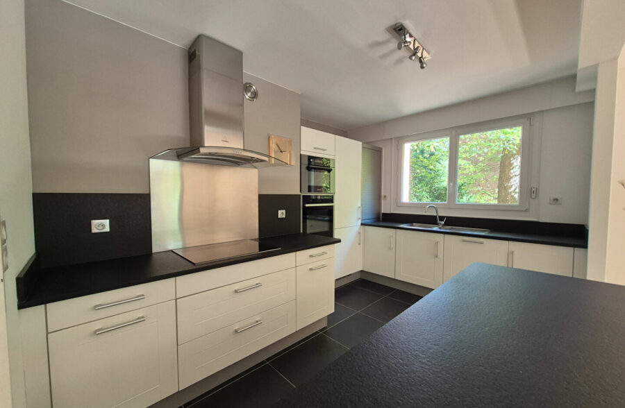 Appartement 3 pièces 96 m² · à Loos · 96 m² · 339 000 €