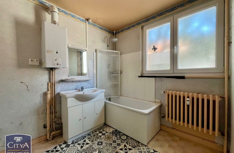 Appartement 3 pièces 57 m² · à Lille · 57,4 m² · 129 000 €