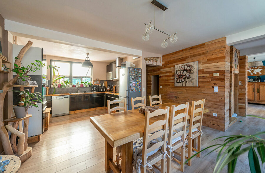 MAISON INDIVIDUELLE AVEC GARAGE