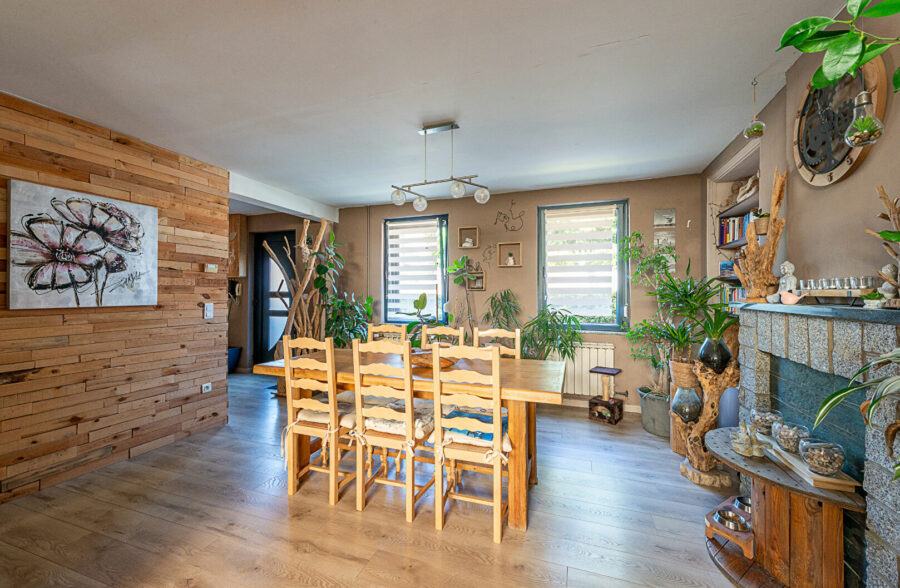 MAISON INDIVIDUELLE AVEC GARAGE