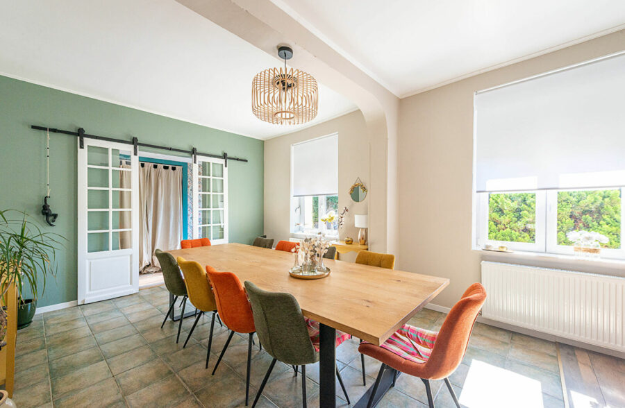 Spacieuse longère avec piscine sur 2301 m²