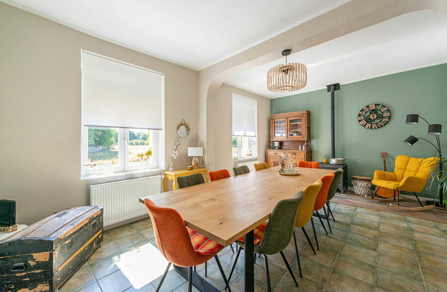 Spacieuse longère avec piscine sur 2301 m²