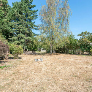 Spacieuse longère avec piscine sur 2301 m²