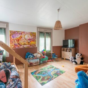 MAISON INDIVIDUELLE  4  CHAMBRES DE 105 M²