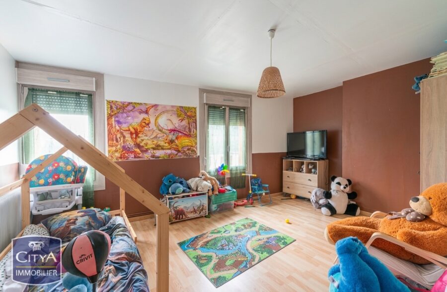 MAISON INDIVIDUELLE  4  CHAMBRES DE 105 M²