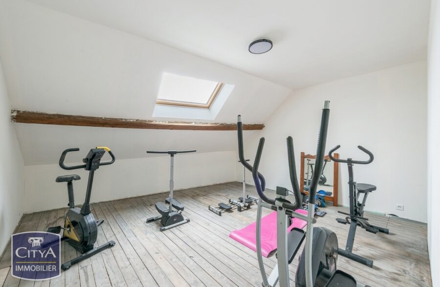 MAISON INDIVIDUELLE  4  CHAMBRES DE 105 M²