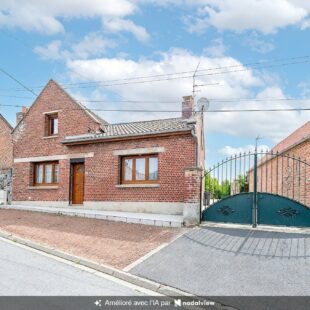 MAISON 7 CHAMBRES ET 2 GARAGES