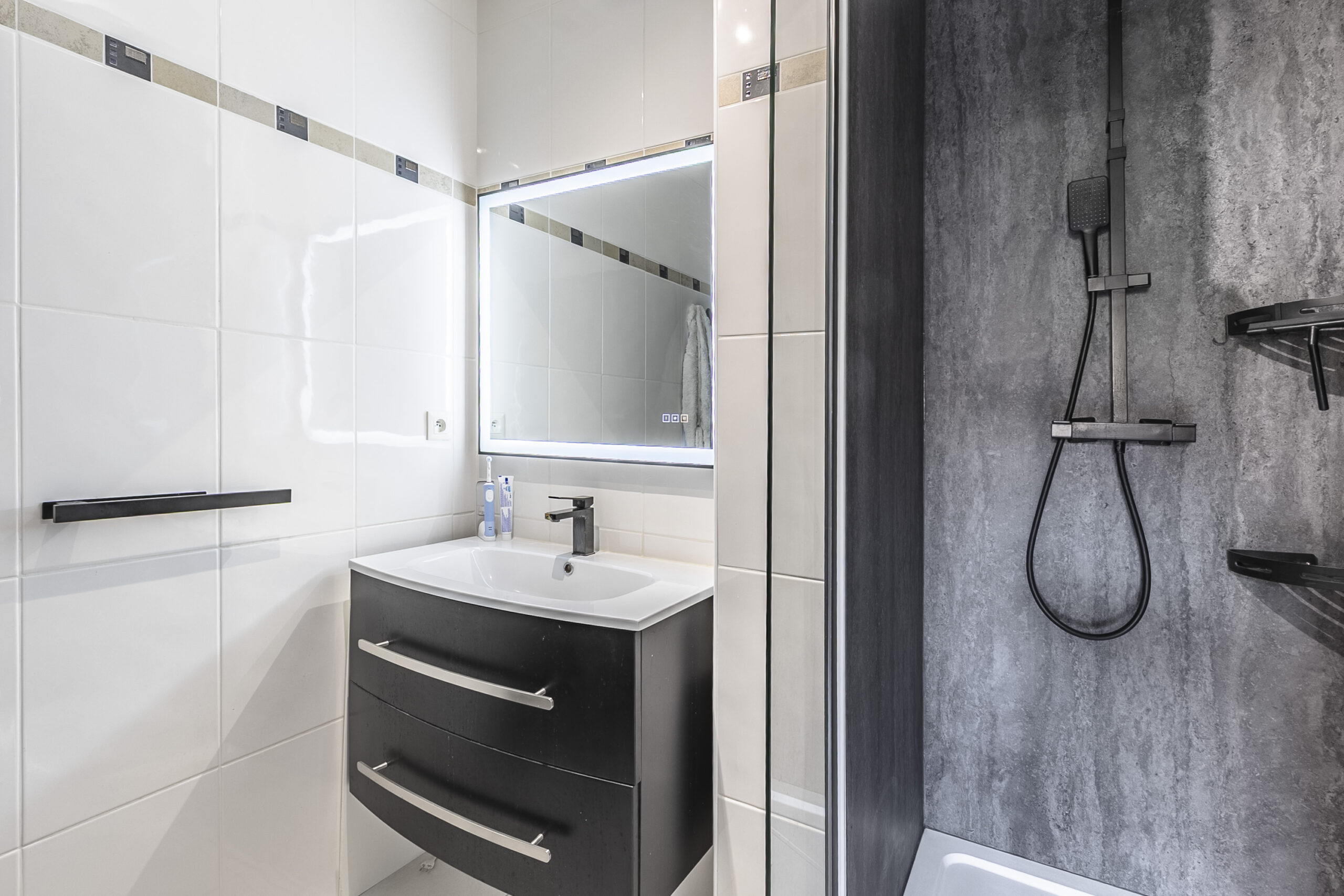 CAPINGHEM – Maison individuelle semi plain-pied – 205 m²