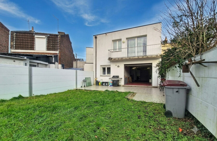 CITYA NORD DE FRANCE – MAISON SEMI-INDIVIDUELLE – GRAND GARAGE – GRAND JARDIN – APPARTEMENT INDÉPENDANT