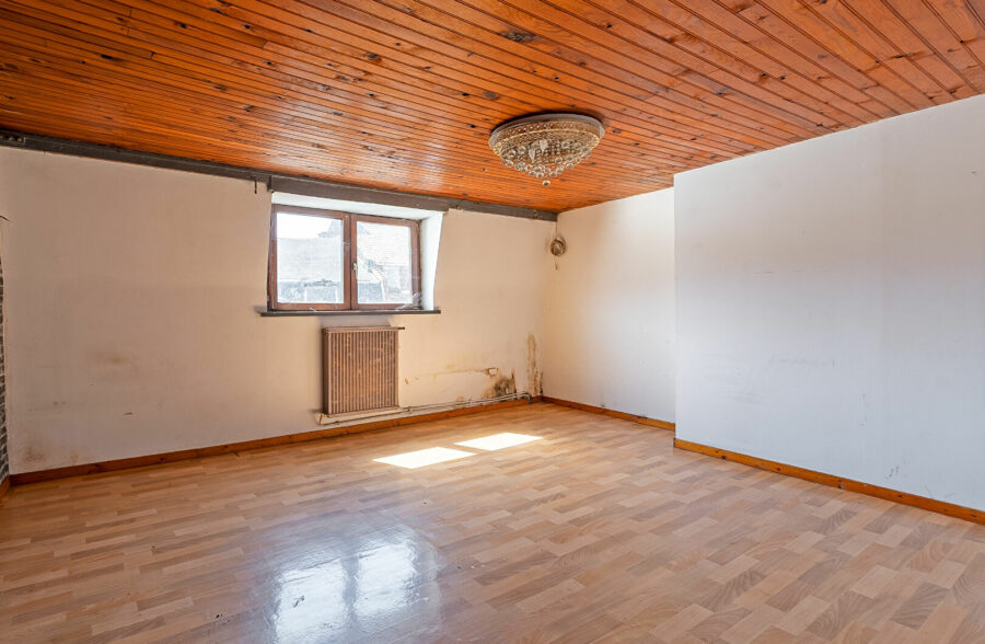 EXCLUSIVITÉ ! Maison 5 pièces de 130 m² ! Roubaix ! 89 900 € FAI !!!