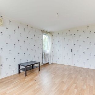 A VENDRE!! EN EXCLUSIVITE!! 75 000€ HAI!! APPARTEMENT T3, DEUX CHAMBRES + BALCON. ROUBAIX.