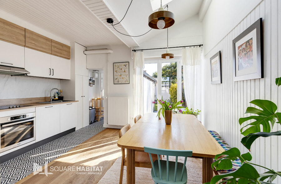 Coup de coeur assuré ! Maison 1930 rénovée – 110 m² – 3 chambres – jardin &nbsp;Sous compromis&nbsp;