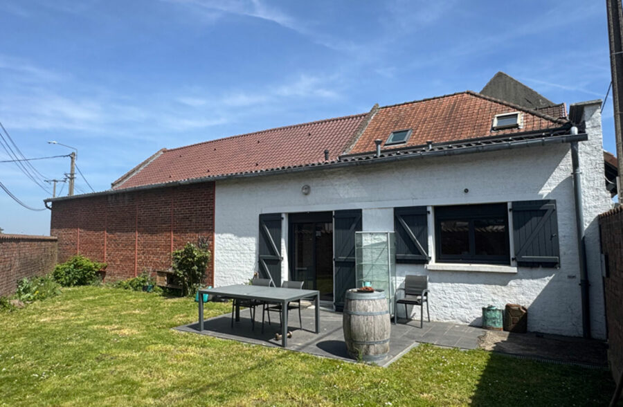 Longère semi-flamande – 107 m² – Terrasse, jardin, grand garage