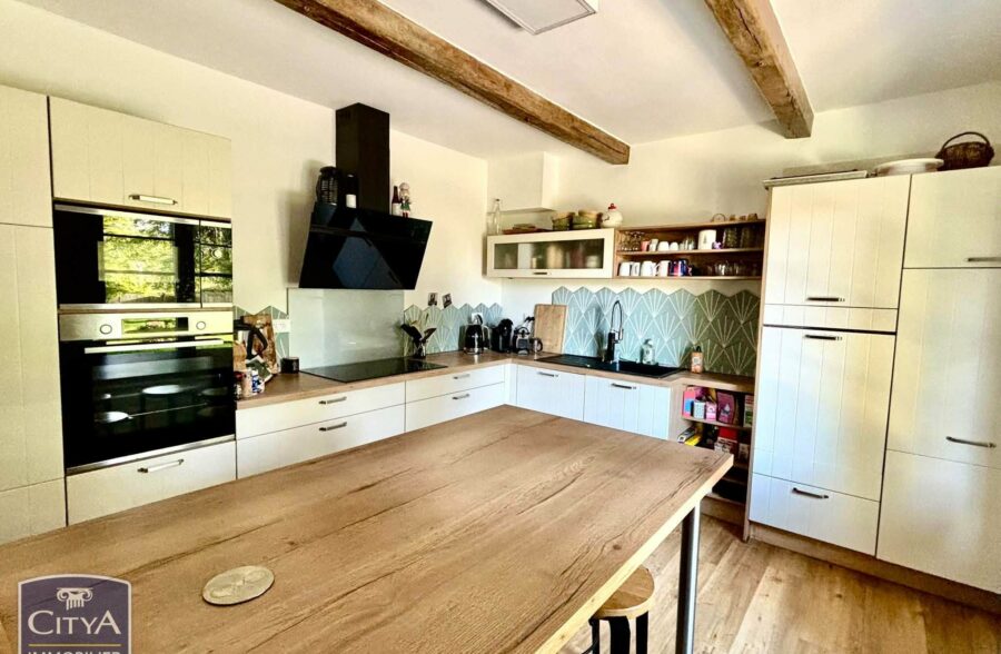 Maison 10 pièces 221 m² · à Louvignies Quesnoy · 220,9 m² · 429 000 €