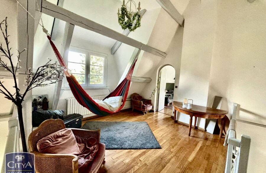 Maison Louvignies-Quesnoy 10 pièce(s)