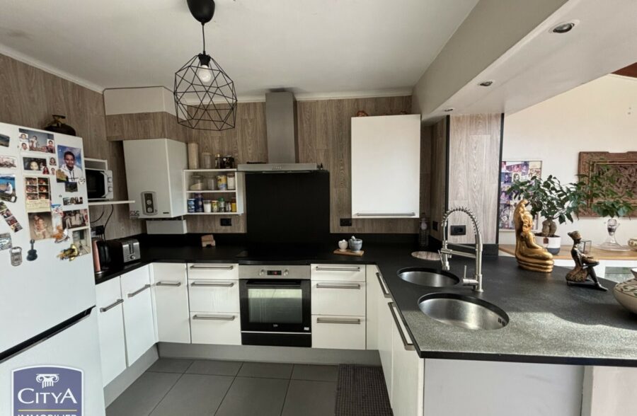 Maison 5 pièces 131 m² · à Faches-Thumesnil · 130,6 m² · 359 000 €