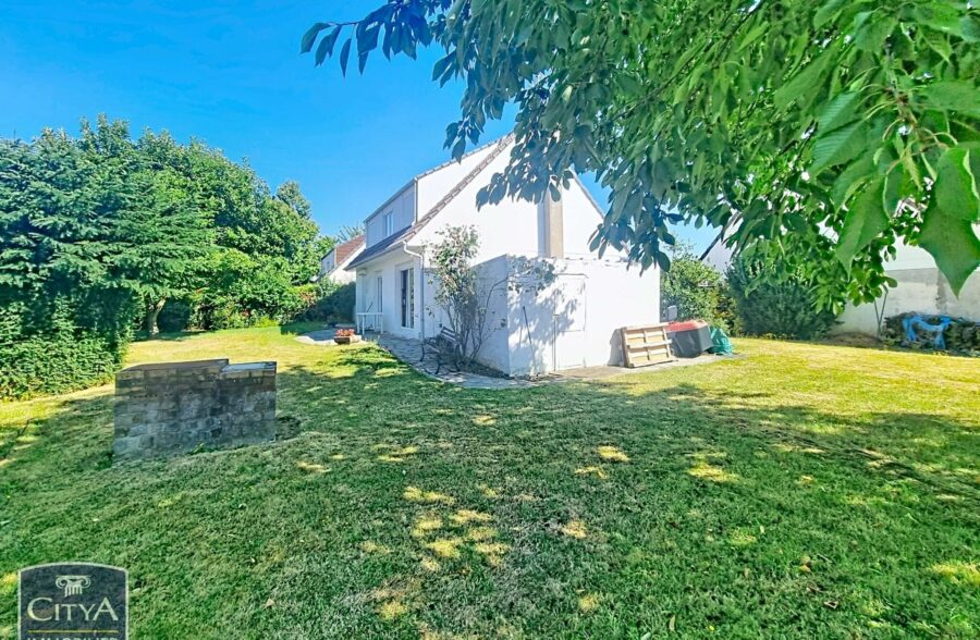 Maison Avec Terrain Attiches 5 pièce(s)