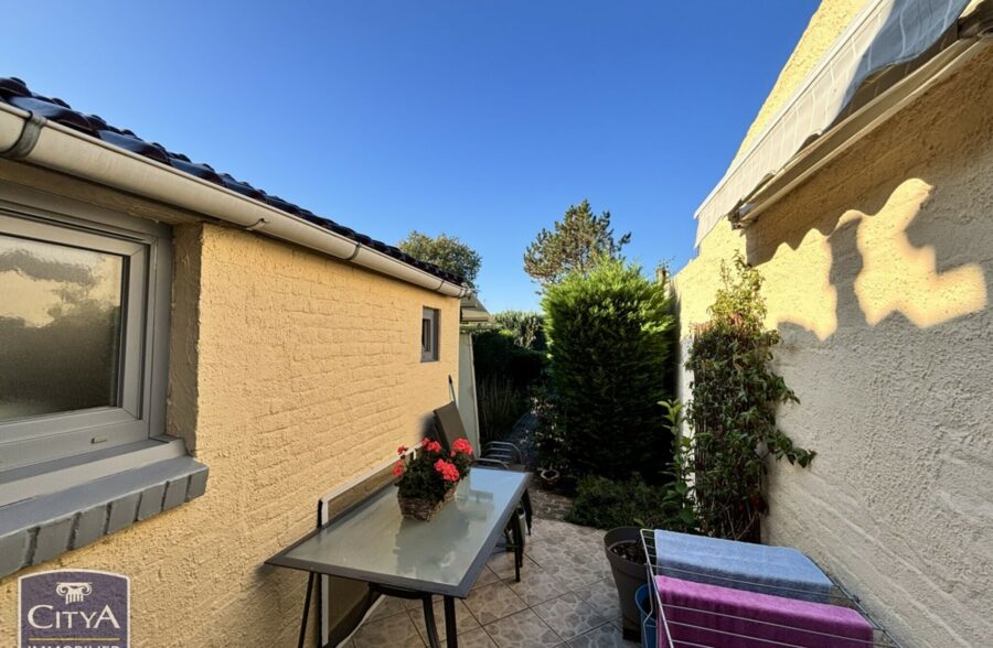 Maison Avec Terrain Saint-Amand-les-Eaux 7 pièce(s)