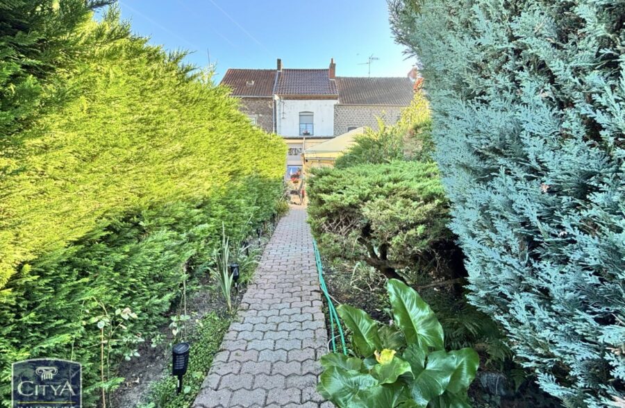 Maison Avec Terrain Saint-Amand-les-Eaux 7 pièce(s)