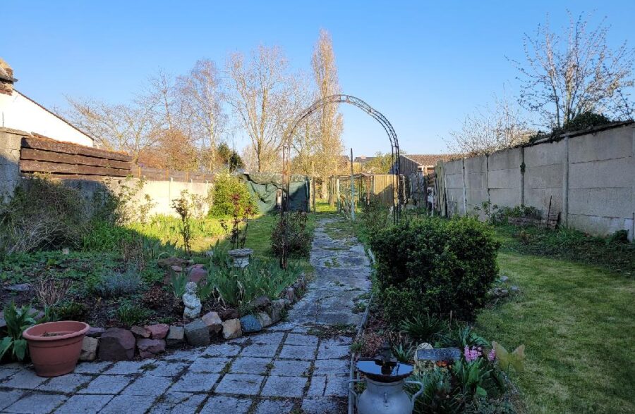 ERRE – GRANDE FLAMANDE A FORT POTENTIEL EN MANDAT SQUARE BOX