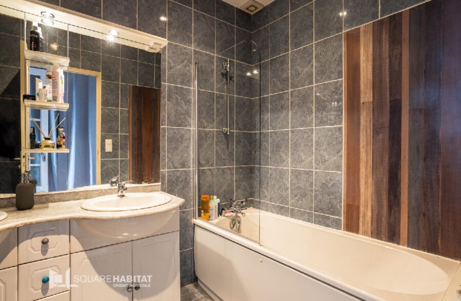 Secteur Egalité ! Venez découvrir cette superbe habitation atypique, au charme incontestable ! <small>&nbsp;Sous compromis&nbsp;</small>