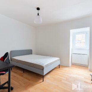 LILLE FIVES – MAISON 4 CHAMBRES RENOVEE ENTIEREMENT – DEUX SALLES DE BAINS – COUR