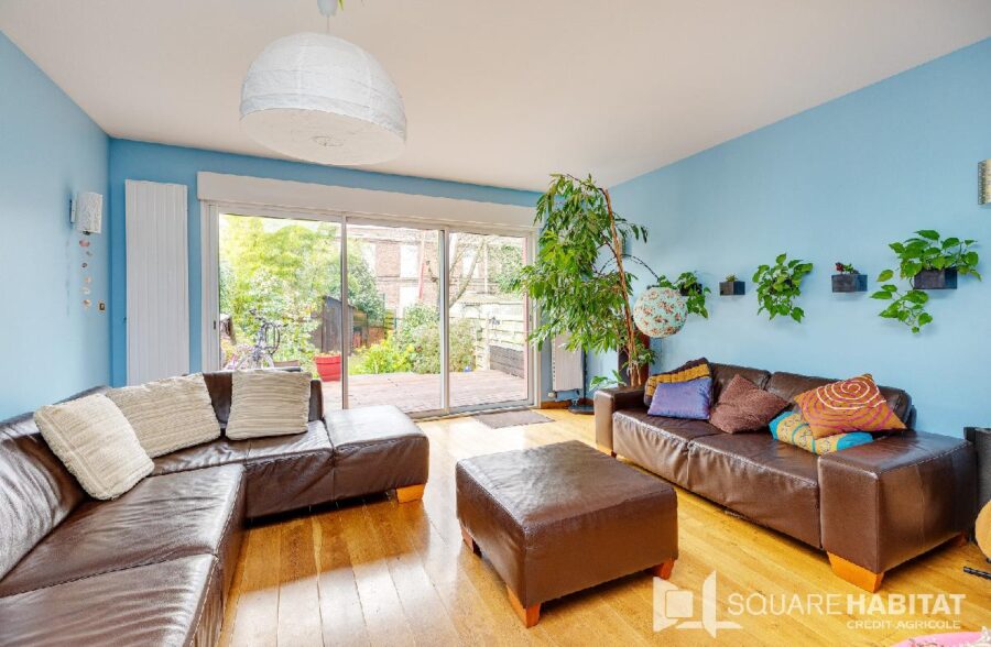 LILLE FIVES – MAISON 5 PIECES – PAS DE MITOYENNETE – GRANDE PIECE DE VIE – PROCHE METRO –