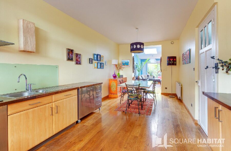 LILLE FIVES – MAISON 5 PIECES – PAS DE MITOYENNETE – GRANDE PIECE DE VIE – PROCHE METRO –