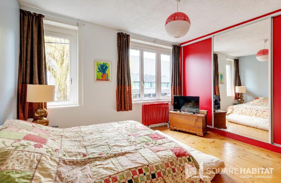 LILLE FIVES – MAISON 5 PIECES – PAS DE MITOYENNETE – GRANDE PIECE DE VIE – PROCHE METRO –