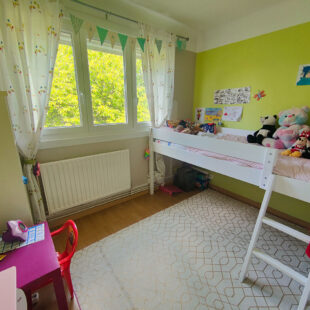 Semi individuelle avec garage attenant