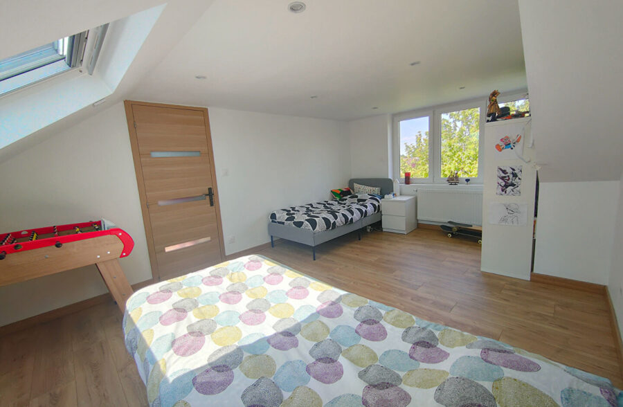 Semi individuelle avec garage attenant