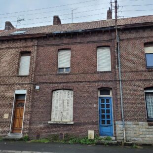 SOMAIN 49000Euro , petit prix , maison de ville a rénover .