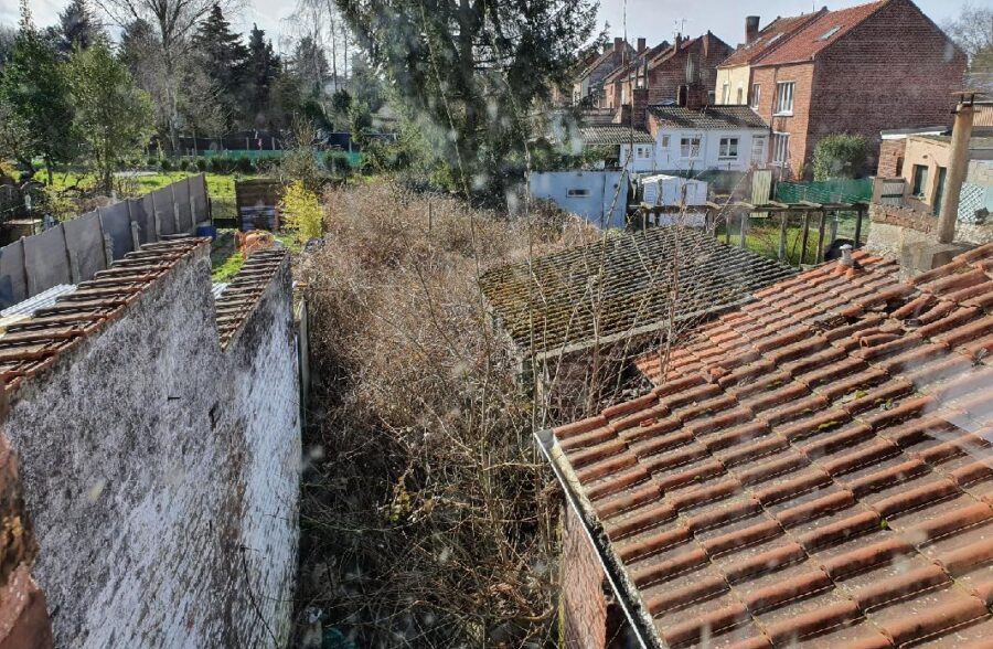 SOMAIN 49000Euro , petit prix , maison de ville a rénover .