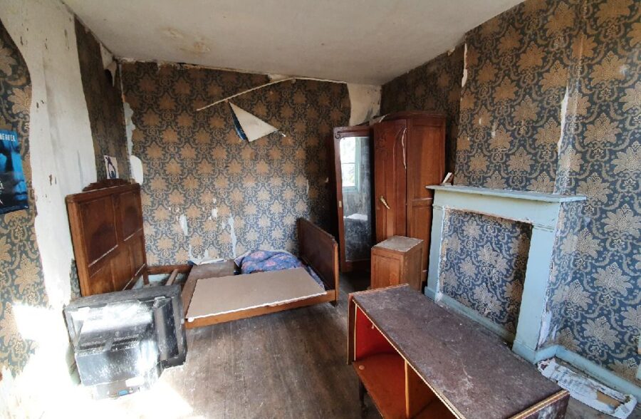 SOMAIN 49000Euro , petit prix , maison de ville a rénover .