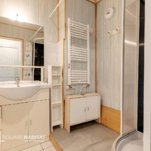 HYPER CENTRE : APPARTEMENT TYPE 3 AVEC DOUBLE SEJOUR + STATIONNEMENT PRIVE