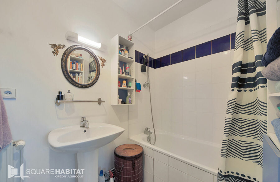 Appartement Lens 2 pièce(s) 42.61 m2 cave+ garage.