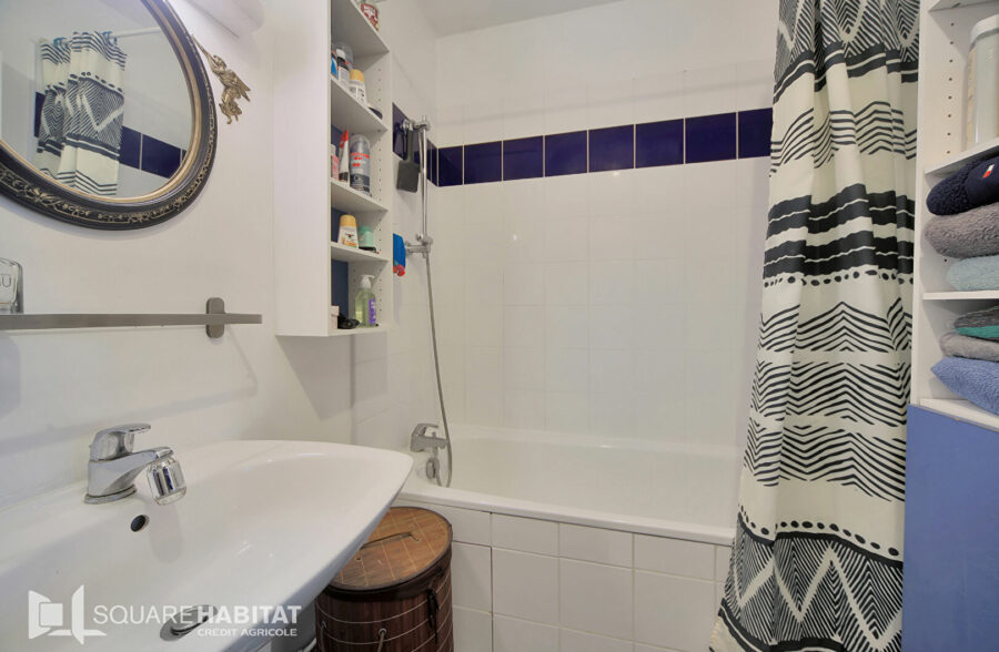 Appartement Lens 2 pièce(s) 42.61 m2 cave+ garage.