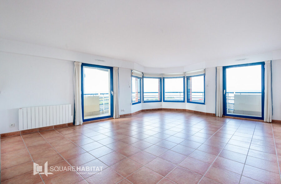 Appartement 4 pièces 93m2 FACE MER