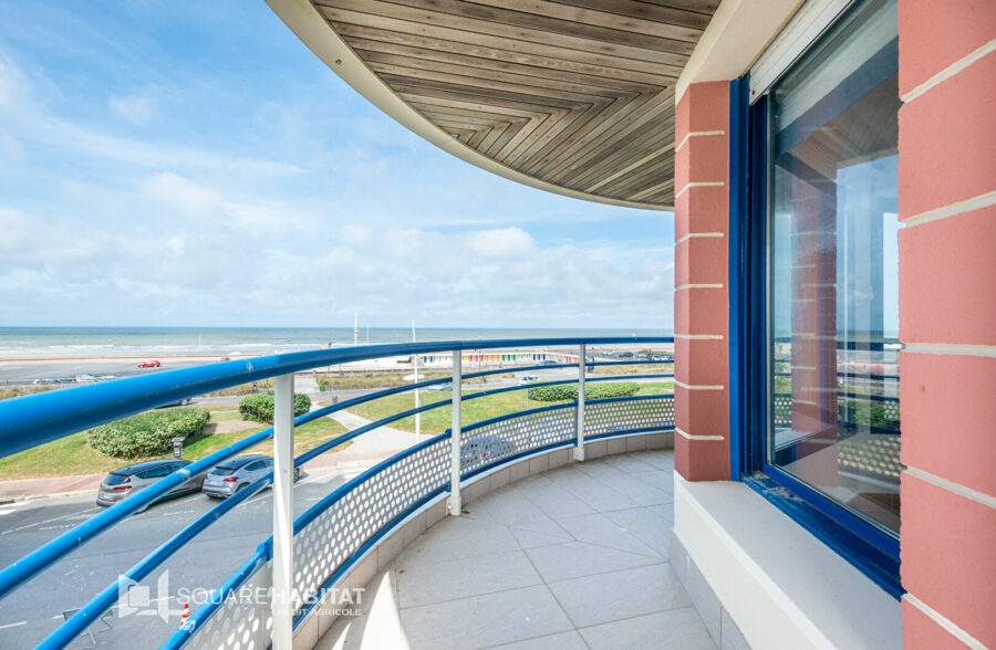 Appartement 4 pièces 93m2 FACE MER