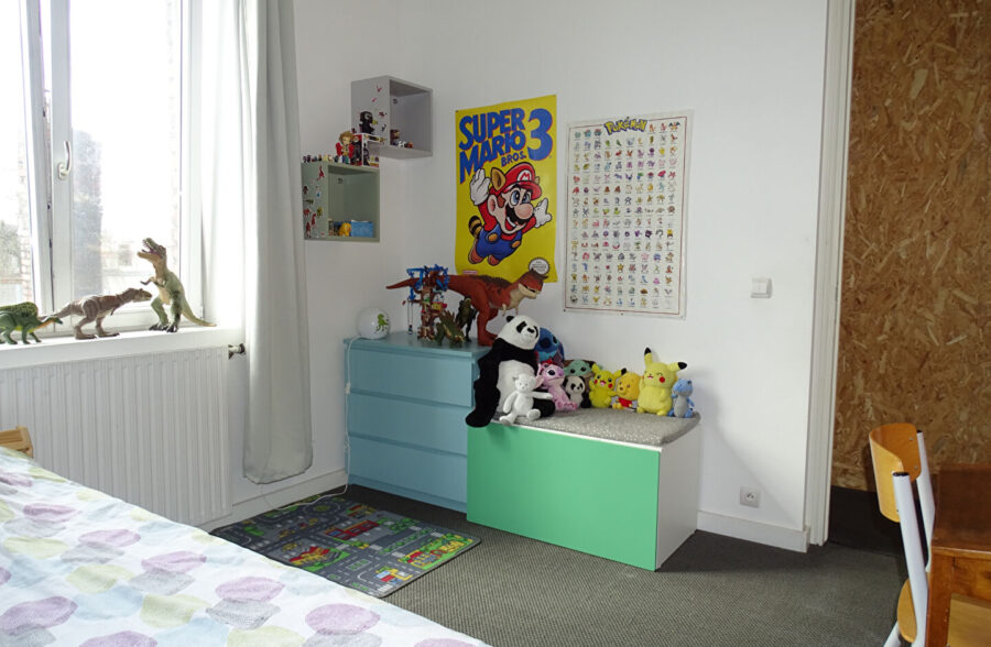 SEMI BOURGEOISE  4 CHAMBRES ET JARDIN SECTEUR LES FRANCS