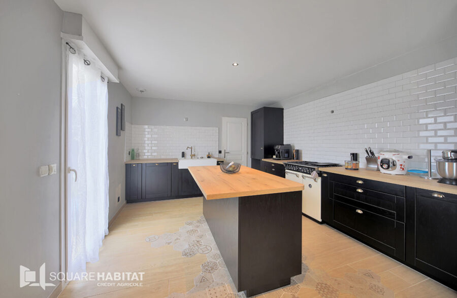 COURCELLES-LES-LENS Pavillon individuel, 4 chambres, jardin, garage.