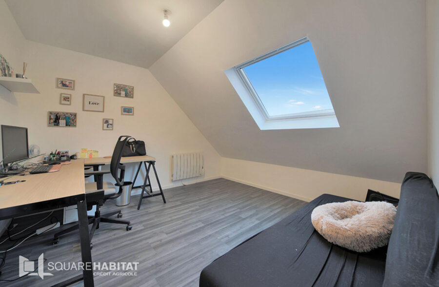 COURCELLES-LES-LENS Pavillon individuel, 4 chambres, jardin, garage.