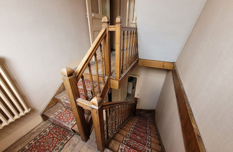 Maison 6 pièce(s) 160 m2 <small>&nbsp;Sous compromis&nbsp;</small>