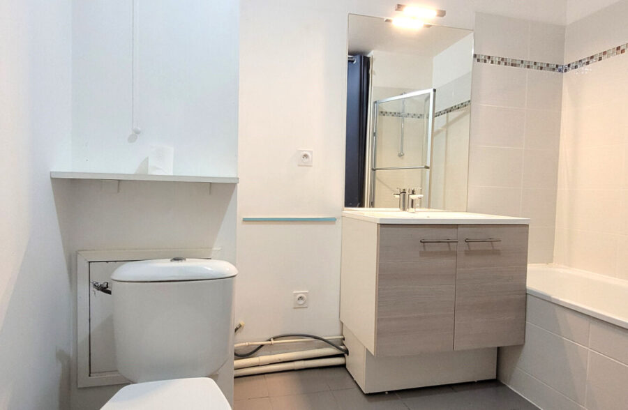 VENDU PAR NOS SOINS !